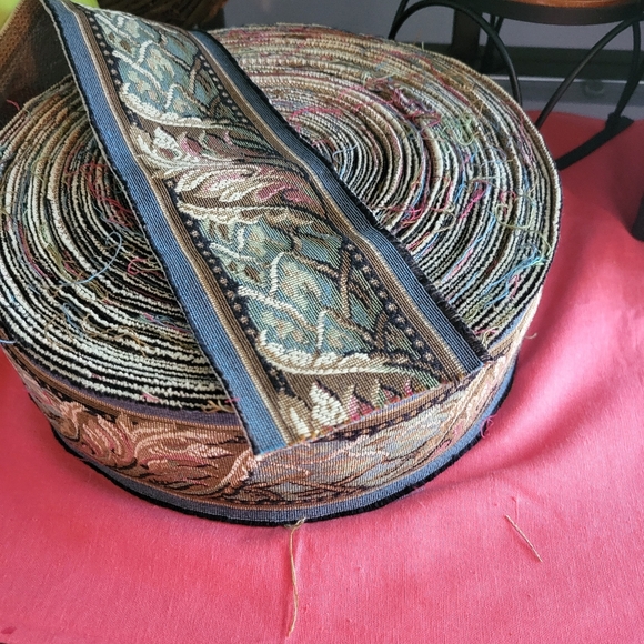 VINTAGE TAPESTRY TRIM BORDER DRAERT UPHOLSTERY TRIM 33 YR - Picture 9 of 15